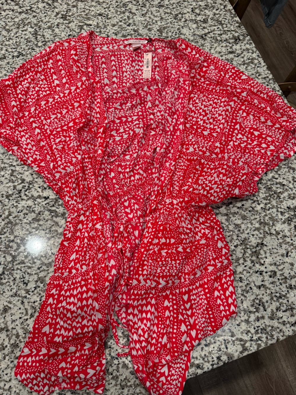 Victoria’s Secret Red and White Heart Print Lightweight Kimono